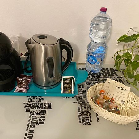 A Casa Da Mari Stanza Privata Bagno Condiviso Appartement Olbia Buitenkant foto